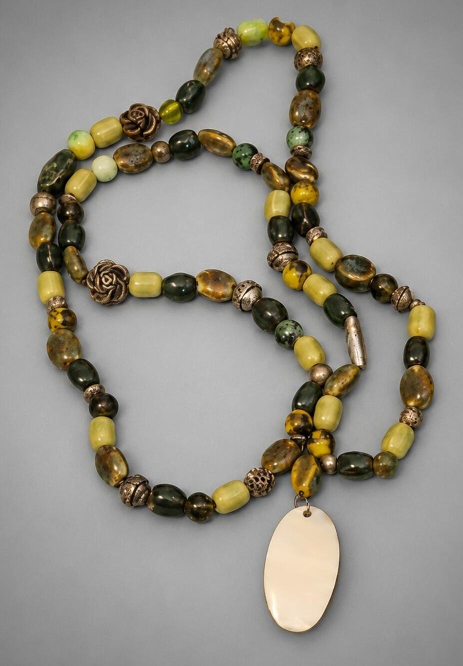 Vintage 36" Long Beaded Necklace Green Agate Ceramic Silver Tone Boho‎ blu01-31
